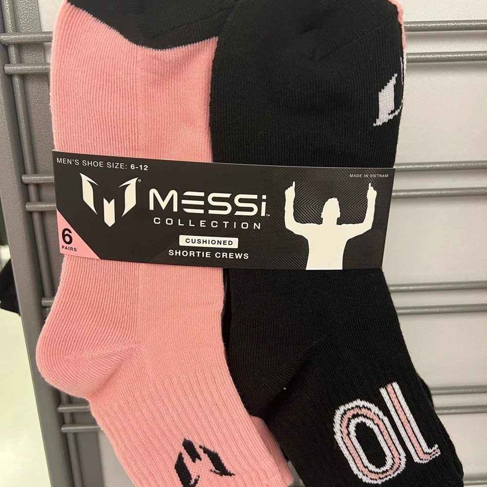 MESSI Cushioned Shortie Crews - Pink and Black Size Men’s 6-12 Women’s 10-13